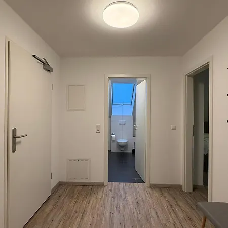 דירה Perfekt Fuer 2-4! Kueche Garage Flughafen Nespresso