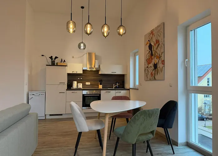 Apartment Perfekt Fuer 2-4! Kueche Garage Flughafen Nespresso *