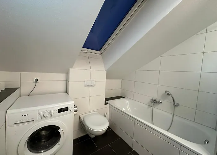 Perfekt Fuer 2-4! Kueche Garage Flughafen Nespresso Apartment *